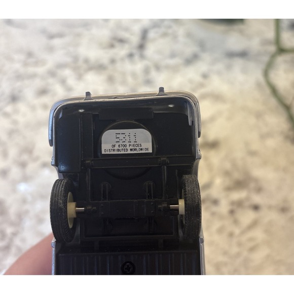 Corgi vintage greyhound bus Lines ScenicCruiser destination PITTSBURGH 1/50 - Picture 8 of 16